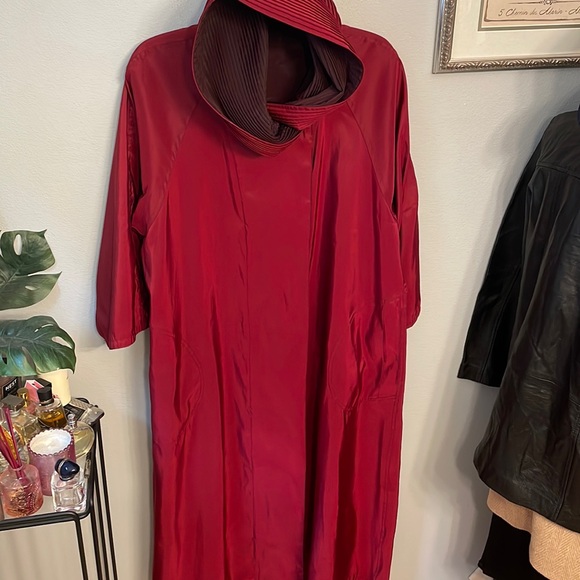 Mycra Pac Jackets & Blazers - NWOT MYCRA PAC Donatella Red/ Bronze Reversible Raincoat Long SZ Med/Large